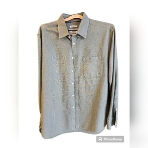 Jos A. Bank Button Up Shirt